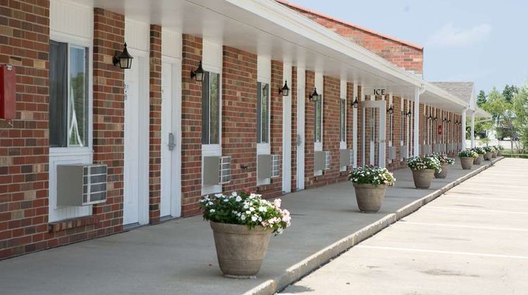 SureStay Hotel by Best Western Cameron Exterior