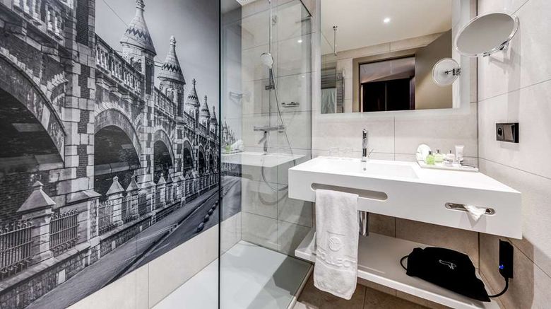 <b>NH Collection Antwerp Centre Room</b>. Images powered by <a href="https://iceportal.shijigroup.com/" title="IcePortal" target="_blank">IcePortal</a>.