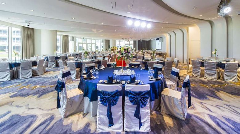 <b>Golden Tulip Fab Hotel New Taipei Ballroom</b>. Images powered by <a href="https://iceportal.shijigroup.com/" title="IcePortal" target="_blank">IcePortal</a>.