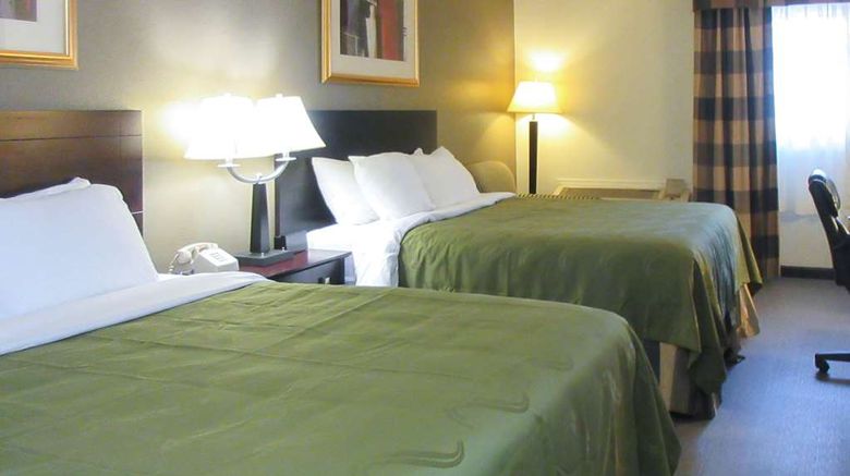 <b>Quality Inn Longmont Room</b>. Images powered by <a href="https://iceportal.shijigroup.com/" title="IcePortal" target="_blank">IcePortal</a>.