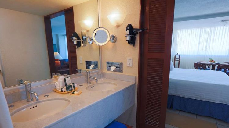 Barcelo Ixtapa Suite