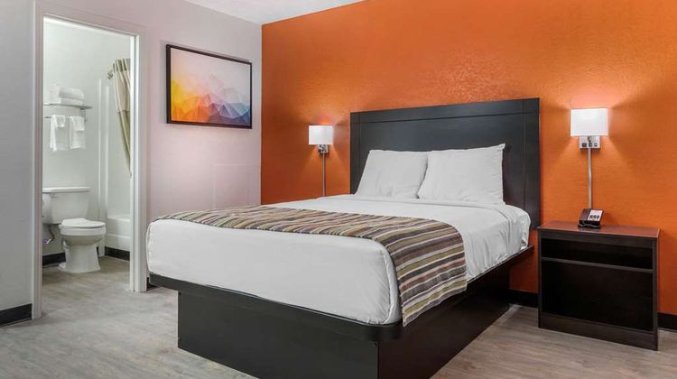 Suburban Studios Room