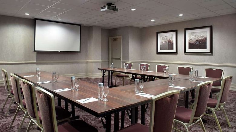 <b>Hilton Garden Inn Atlanta Buckhead Meeting</b>. Images powered by <a href="https://iceportal.shijigroup.com/" title="IcePortal" target="_blank">IcePortal</a>.