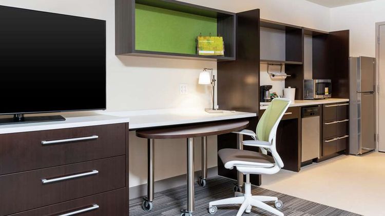 Home2 Suites by Hilton Appleton Room
