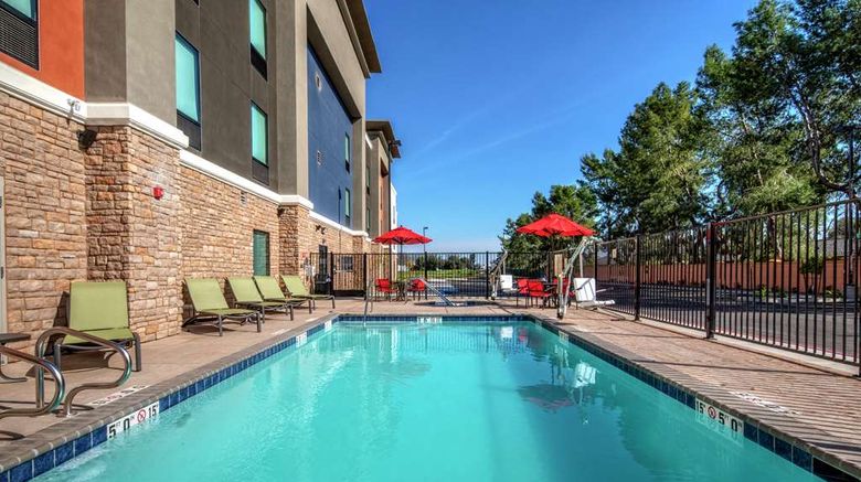 <b>Hampton Inn Fresno Airport Pool</b>. Images powered by <a href="https://iceportal.shijigroup.com/" title="IcePortal" target="_blank">IcePortal</a>.