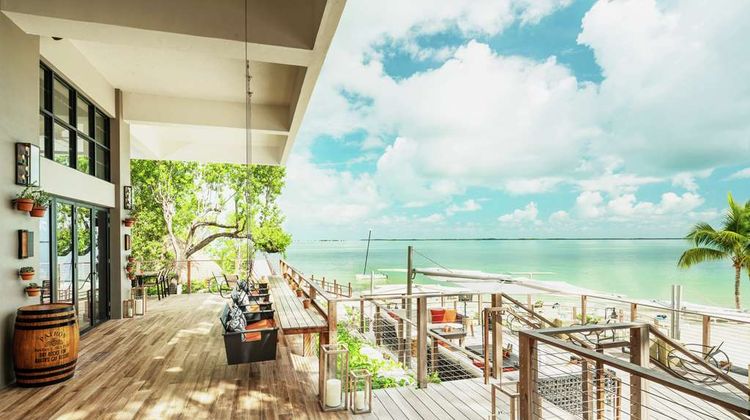 Baker's Cay Resort, Curio Coll Restaurant