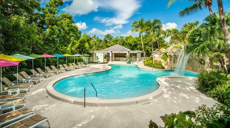 Baker's Cay Resort, Curio Coll Pool