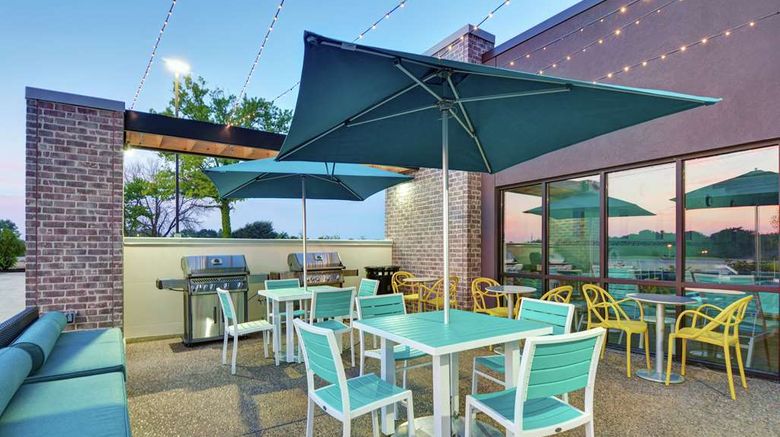 <b>Home2 Suites by Hilton Quad Cities Exterior</b>. Images powered by <a href="https://iceportal.shijigroup.com/" title="IcePortal" target="_blank">IcePortal</a>.