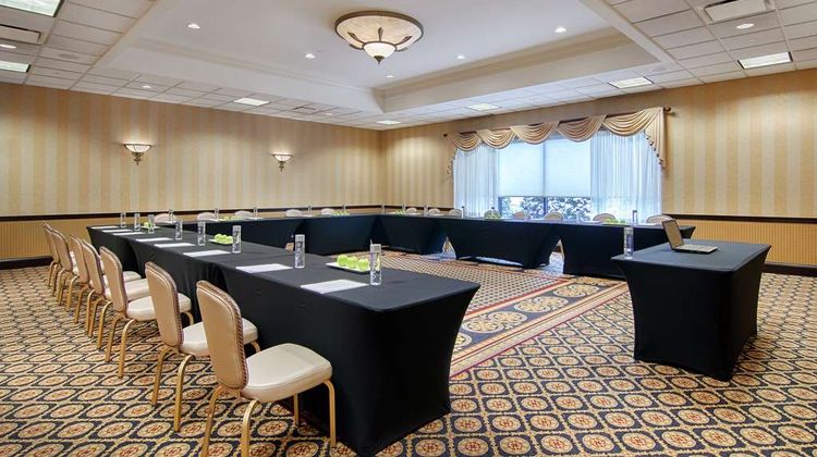 DoubleTree by Hilton Lisle Naperville Meeting