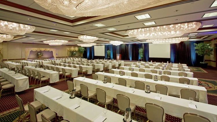DoubleTree by Hilton Lisle Naperville Meeting