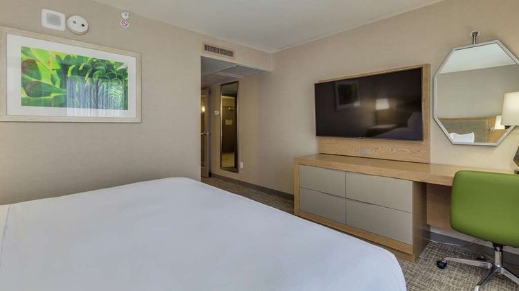 DoubleTree by Hilton Phoenix Chandler Room