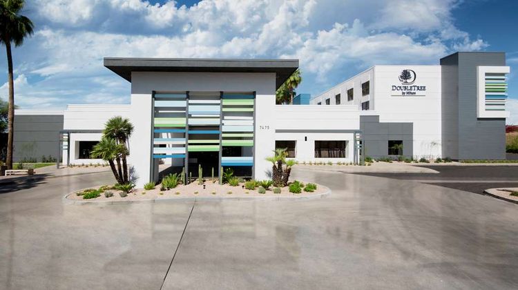 DoubleTree by Hilton Phoenix Chandler Exterior