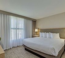 DoubleTree by Hilton Phoenix Chandler Room