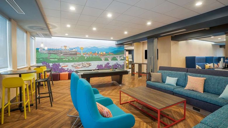<b>Tru by Hilton Knoxville North Lobby</b>. Images powered by <a href="https://iceportal.shijigroup.com/" title="IcePortal" target="_blank">IcePortal</a>.
