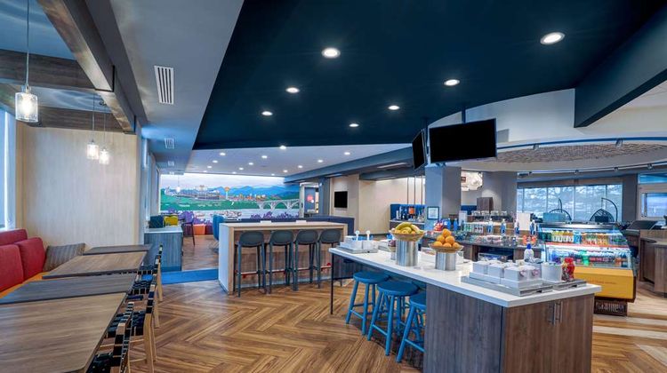 Tru by Hilton Knoxville North Restaurant
