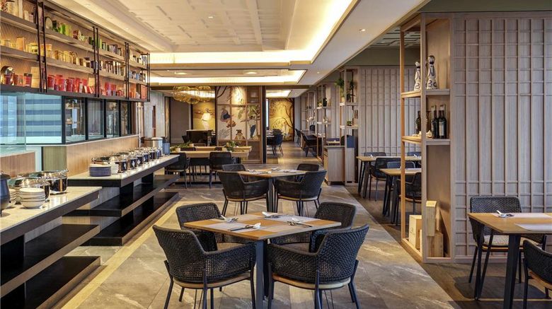 <b>Mercure Jakarta Gatot Subroto Restaurant</b>. Images powered by <a href="https://iceportal.shijigroup.com/" title="IcePortal" target="_blank">IcePortal</a>.