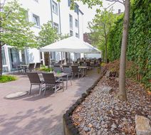 Dorint Hotel Wurzburg Exterior