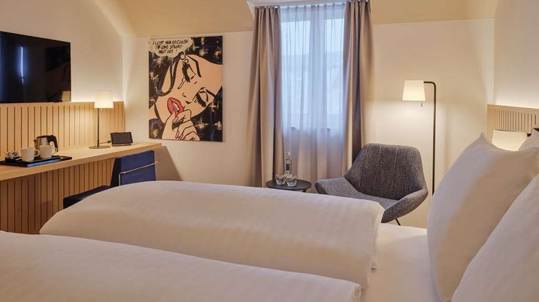 <b>Dorint Hotel Wurzburg Room</b>. Images powered by <a href="https://iceportal.shijigroup.com/" title="IcePortal" target="_blank">IcePortal</a>.