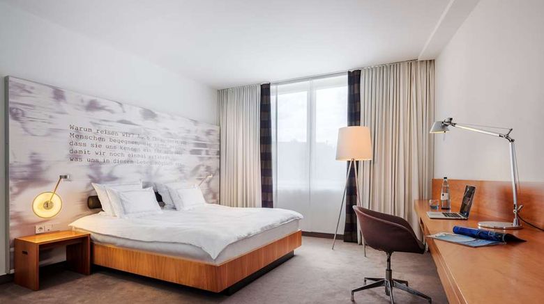 <b>Dorint City Hotel Bremen Suite</b>. Images powered by <a href="https://iceportal.shijigroup.com/" title="IcePortal" target="_blank">IcePortal</a>.