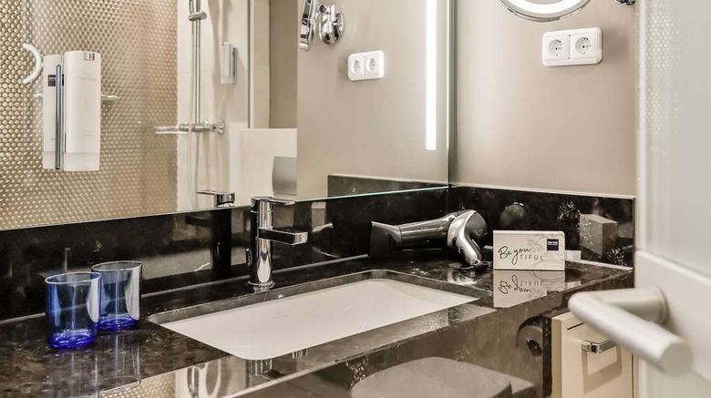 <b>Dorint City Hotel Bremen Room</b>. Images powered by <a href="https://iceportal.shijigroup.com/" title="IcePortal" target="_blank">IcePortal</a>.