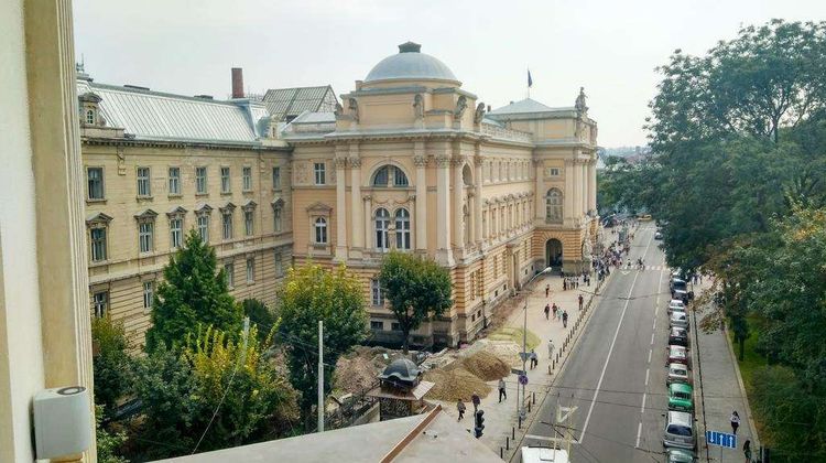 Bankhotel Exterior