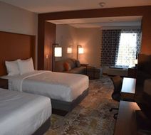 La Quinta Inn & Suites East I-40 Room