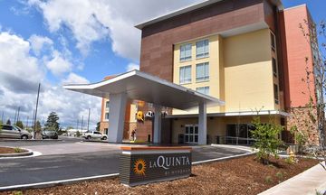 La Quinta Inn & Suites East I-40