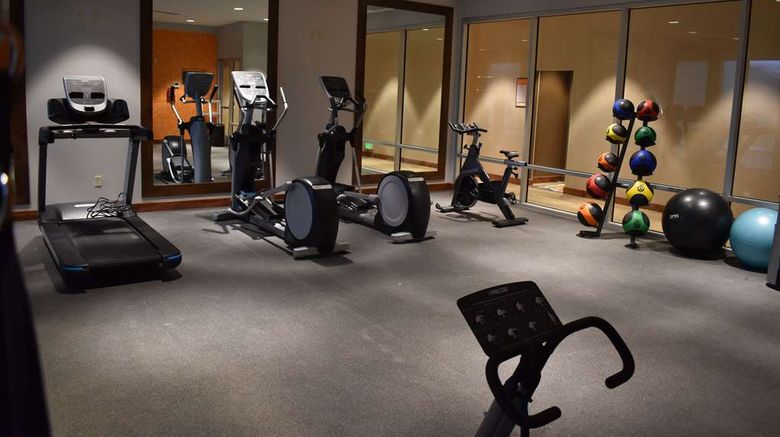 <b>La Quinta Inn & Suites East I-40 Health</b>. Images powered by <a href="https://iceportal.shijigroup.com/" title="IcePortal" target="_blank">IcePortal</a>.