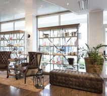 Best Western Maison B Hotel Lobby
