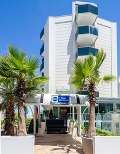 Best Western Maison B Hotel