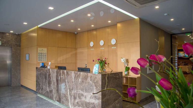 <b>Best Western Premier Plovdiv Hills Lobby</b>. Images powered by <a href="https://iceportal.shijigroup.com/" title="IcePortal" target="_blank">IcePortal</a>.