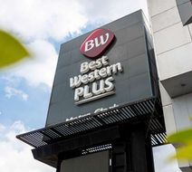 Best Western Metro Clark Exterior