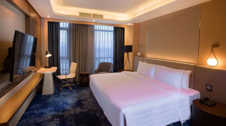 <b>Best Western Metro Clark Suite</b>. Images powered by <a href="https://iceportal.shijigroup.com/" title="IcePortal" target="_blank">IcePortal</a>.