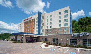 Hampton Inn/Stes Nashville North Skyline