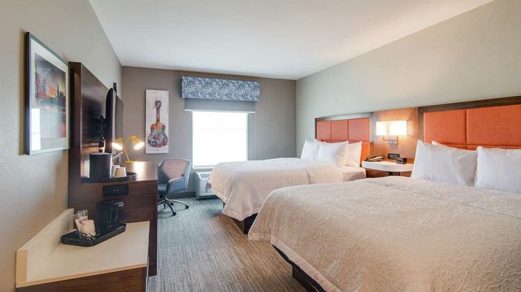 Hampton Inn/Stes Nashville North Skyline Room