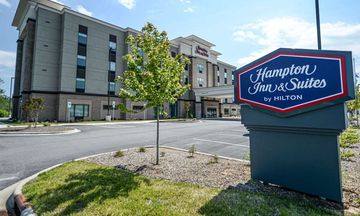 Hampton Inn and Suites Lenoir