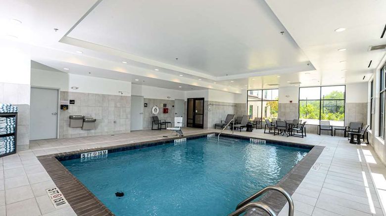 <b>Hampton Inn and Suites Lenoir Pool</b>. Images powered by <a href="https://iceportal.shijigroup.com/" title="IcePortal" target="_blank">IcePortal</a>.