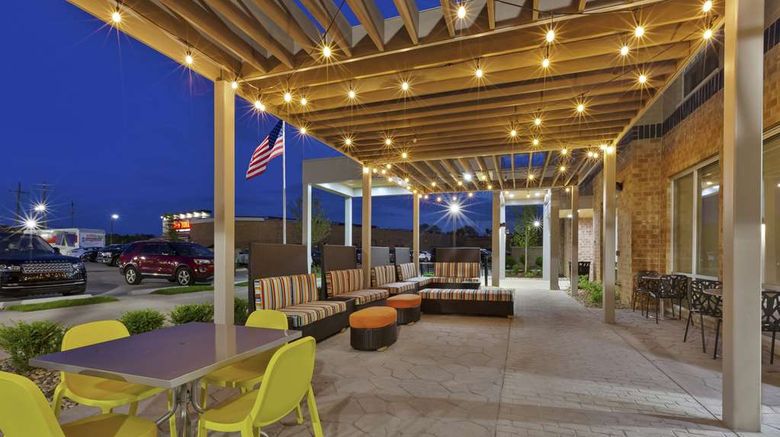 <b>Home2 Suites By Hilton West Bloomfield Exterior</b>. Images powered by <a href="https://iceportal.shijigroup.com/" title="IcePortal" target="_blank">IcePortal</a>.