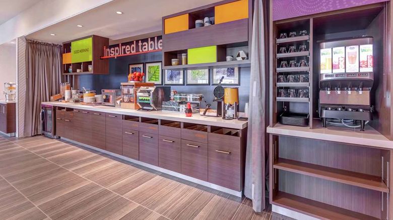 <b>Home2 Suites by Hilton Toronto Restaurant</b>. Images powered by <a href="https://iceportal.shijigroup.com/" title="IcePortal" target="_blank">IcePortal</a>.