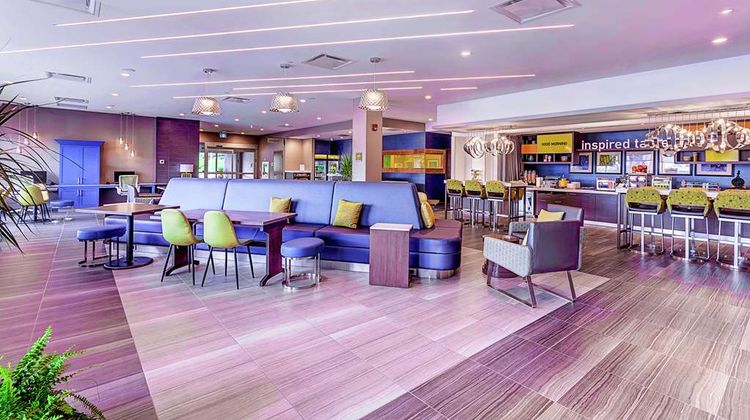 Home2 Suites by Hilton Toronto Lobby