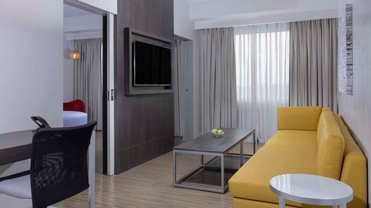 Park Inn by Radisson Iloilo Suite