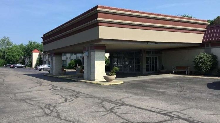 Baymont Inn & Suites Marietta Exterior