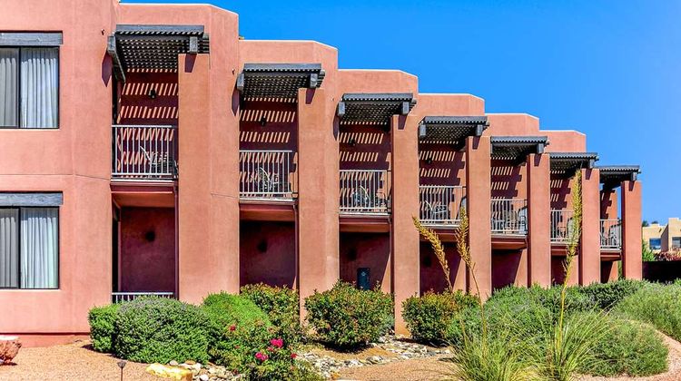 Bell Rock Inn Exterior
