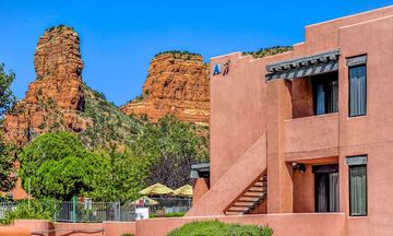 Bell Rock Inn