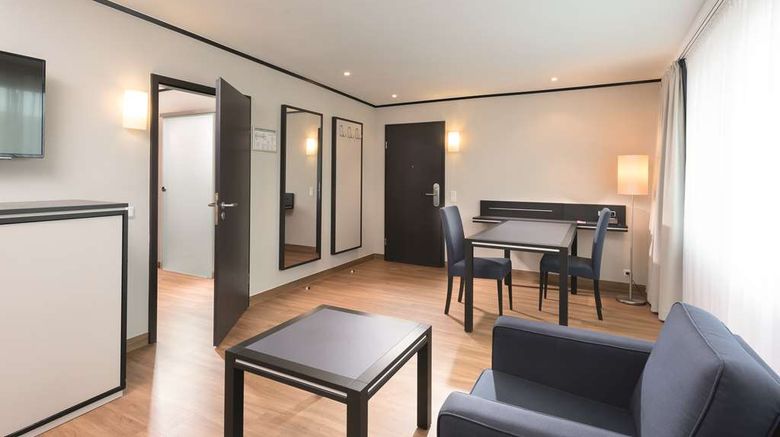 <b>Seminaris Hotel Bad Honnef Suite</b>. Images powered by <a href="https://iceportal.shijigroup.com/" title="IcePortal" target="_blank">IcePortal</a>.