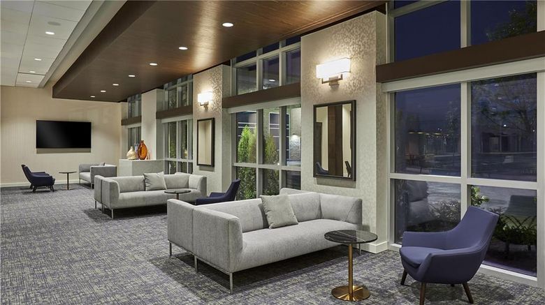 <b>Hyatt Place Toronto/Mississauga Centre Lobby</b>. Images powered by <a href="https://iceportal.shijigroup.com/" title="IcePortal" target="_blank">IcePortal</a>.