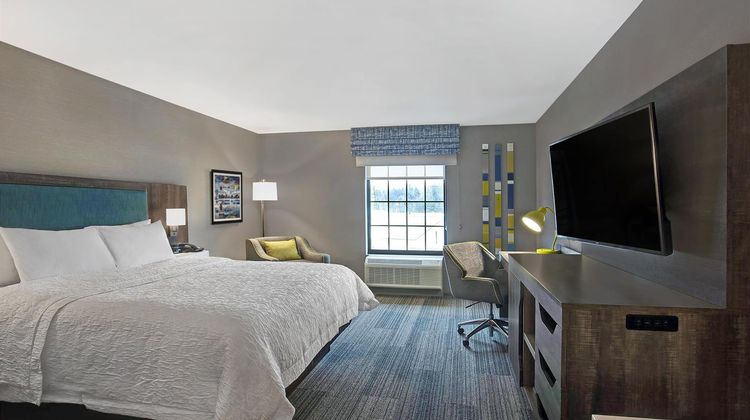 Hampton Inn Westfield Room