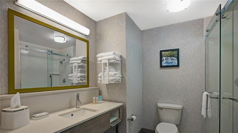 <b>Hampton Inn Westfield Room</b>. Images powered by <a href="https://iceportal.shijigroup.com/" title="IcePortal" target="_blank">IcePortal</a>.