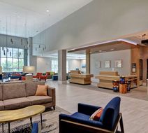 Hilton Garden Inn Biloxi Lobby