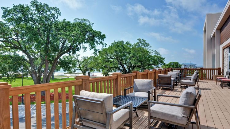 Hilton Garden Inn Biloxi Exterior